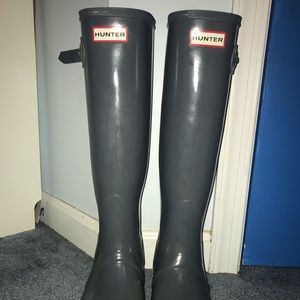 Glossy Hunter rain boots
